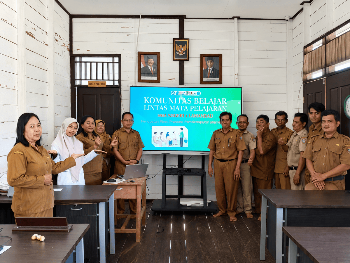 Tingkatkan Kualitas Pembelajaran, Guru SMAN 1 Lamandau Berbagi Praktik Baik Melalui Kombel Lintas Mata Pelajaran